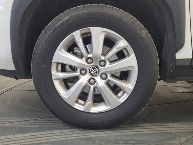 Toyota Yaris image 8