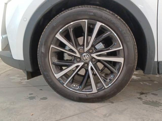 Toyota C-Hr image 1