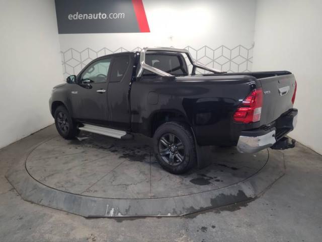 Toyota Hilux image 1