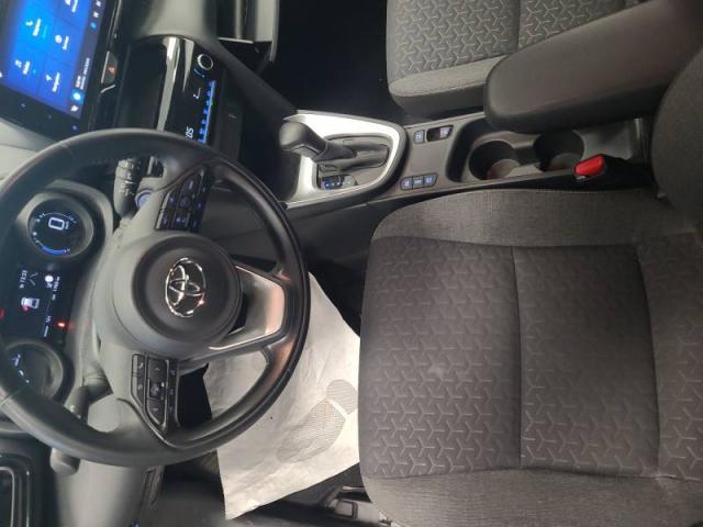 Toyota Yaris image 6