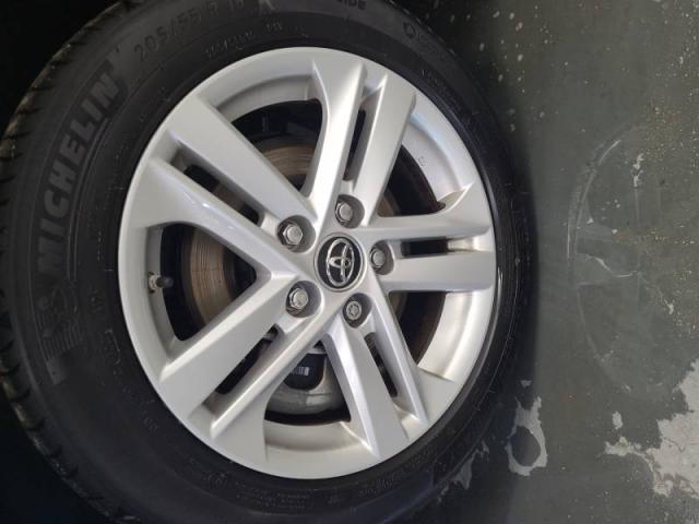 Toyota Corolla image 6