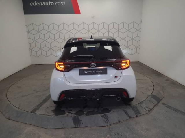 Toyota Yaris image 8