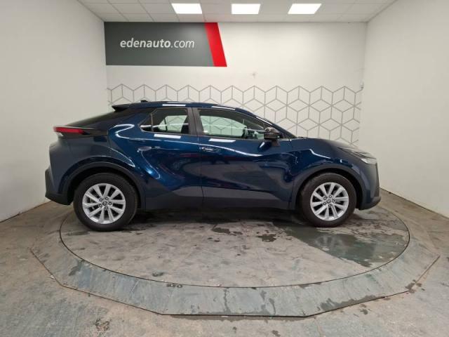 Toyota C-Hr image 9