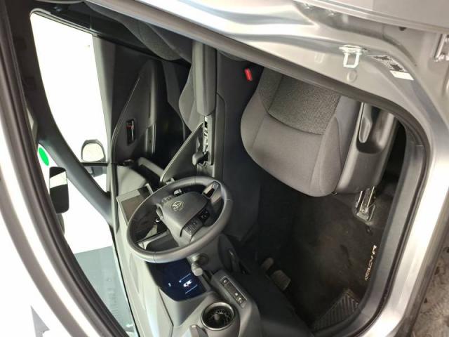 Toyota C-Hr image 7