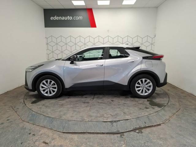 Toyota C-Hr image 8
