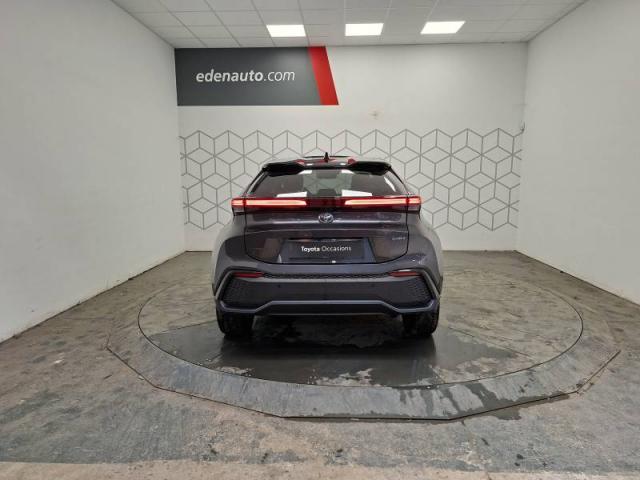 Toyota C-Hr image 6