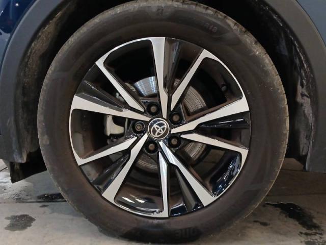 Toyota C-Hr image 3