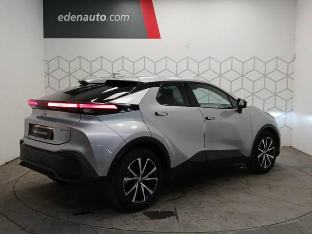 Toyota C-Hr image 6