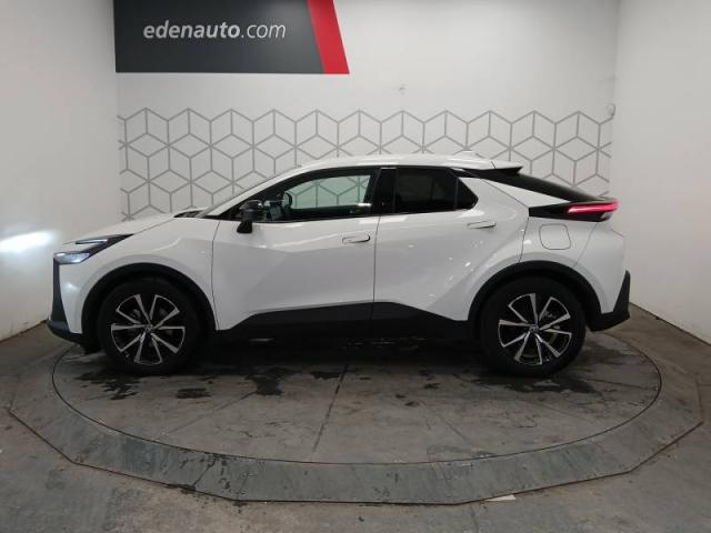 Toyota C-Hr image 2