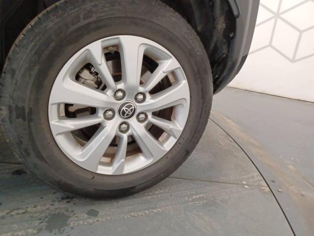 Toyota Yaris image 6