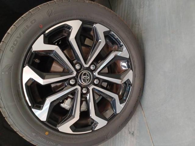 Toyota Yaris image 5