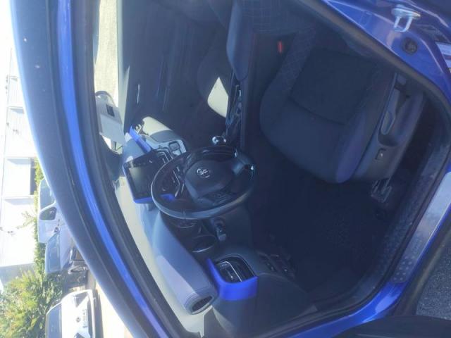 Toyota C-Hr image 2