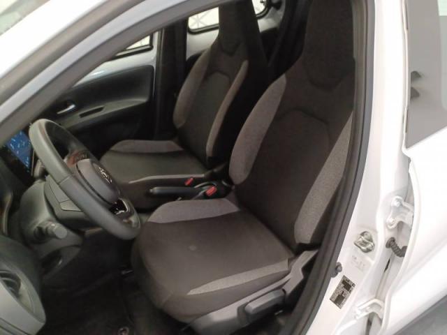 Toyota Aygo X image 7
