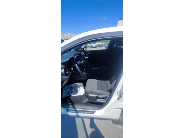 Toyota C-Hr image 5