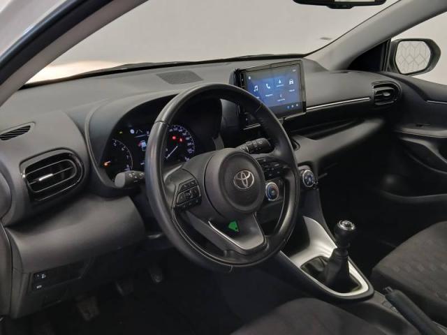 Toyota Yaris image 2