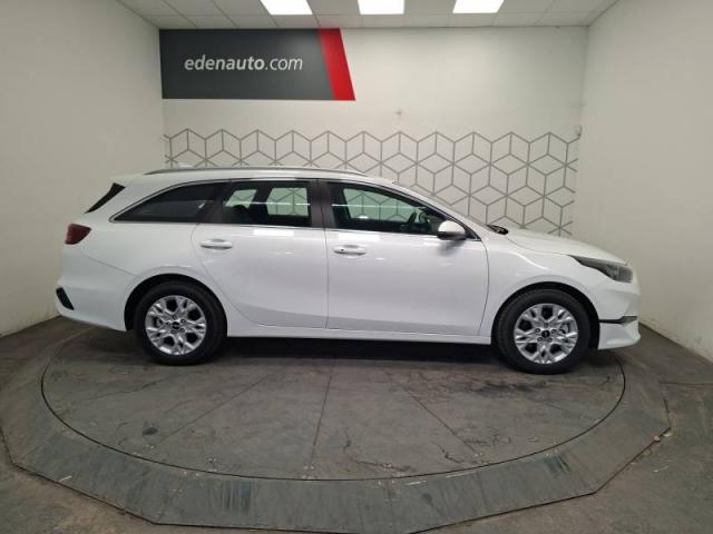 Kia Ceed image 8