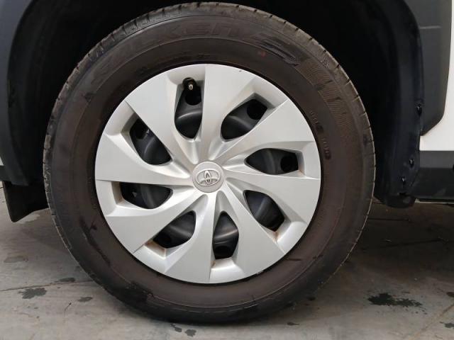 Toyota Yaris image 2