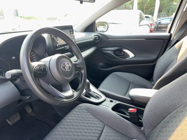 Toyota Yaris image 2