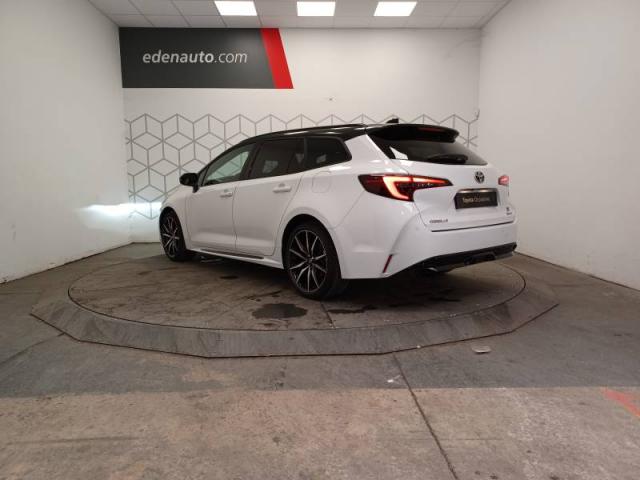 Toyota Corolla image 9