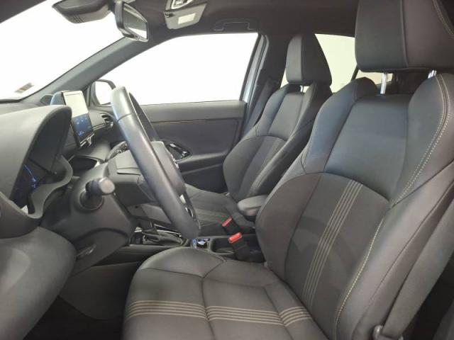 Toyota Yaris image 2