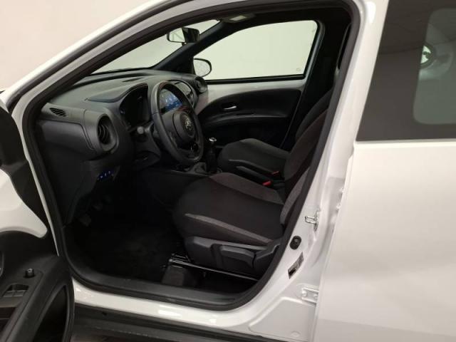 Toyota Aygo X image 8