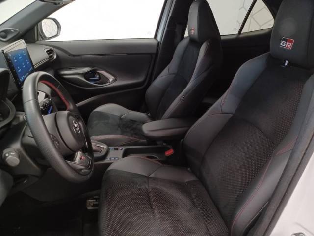 Toyota Yaris image 2