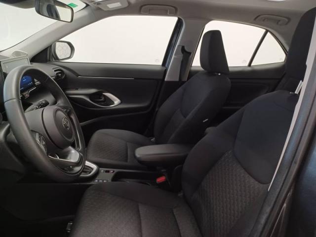 Toyota Yaris image 6