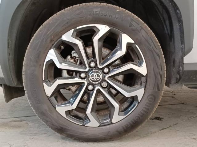 Toyota Yaris image 9