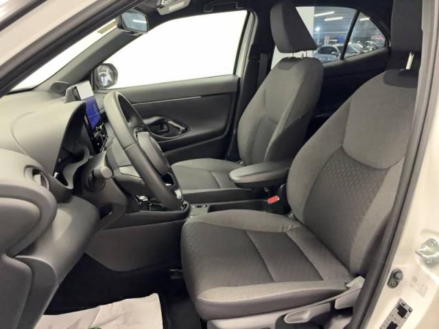 Toyota Yaris image 6