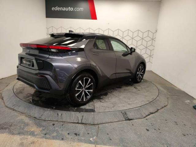 Toyota C-Hr image 9