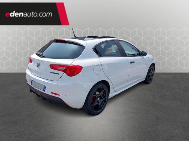 Alfa Romeo Giulietta image 6