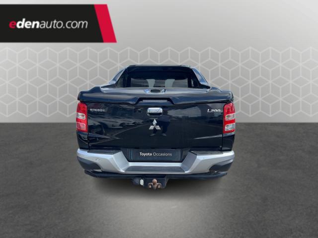Mitsubishi Pick-Up image 4