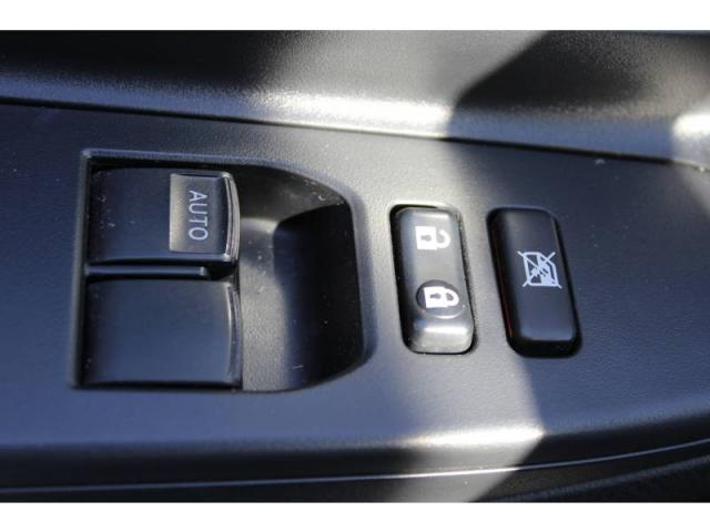 Toyota Yaris image 2