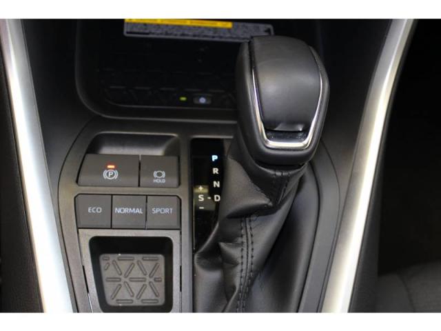 Toyota Rav4 image 2