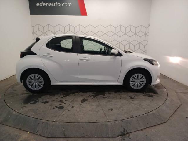 Toyota Yaris image 2