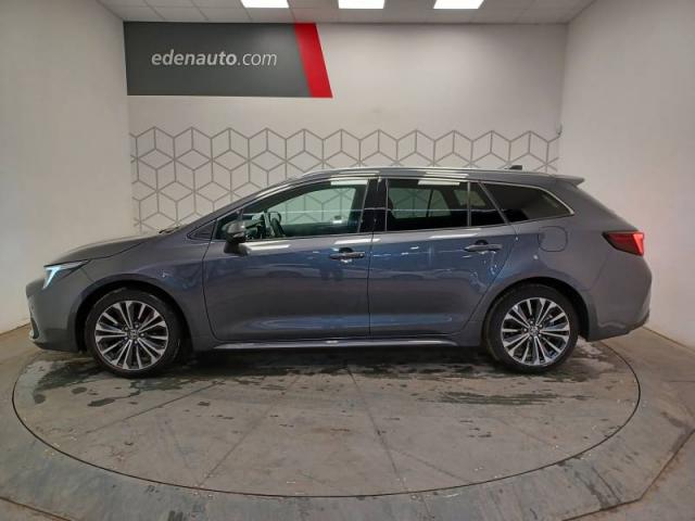 Toyota Corolla image 6