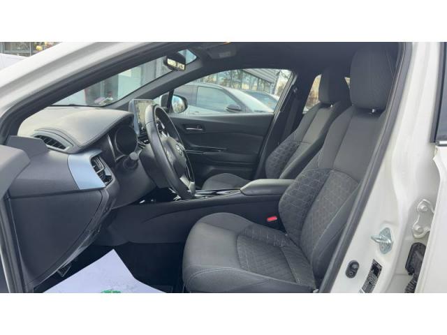 Toyota C-Hr image 5