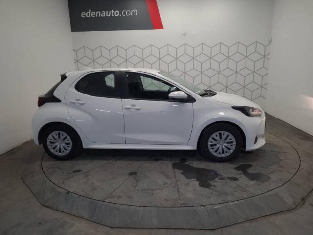 Toyota Yaris image 2