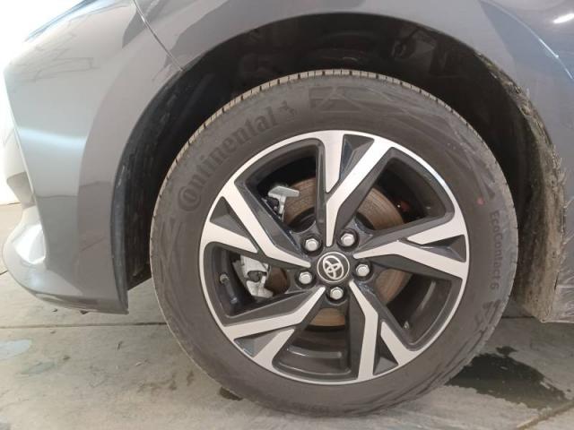 Toyota Yaris image 6