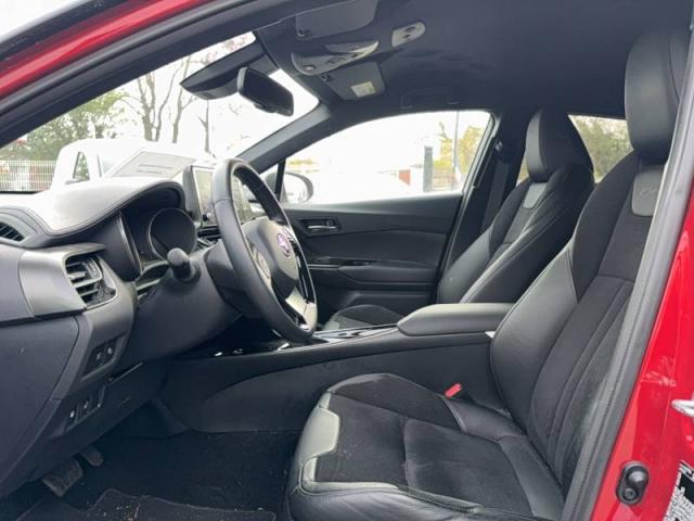Toyota C-Hr image 1