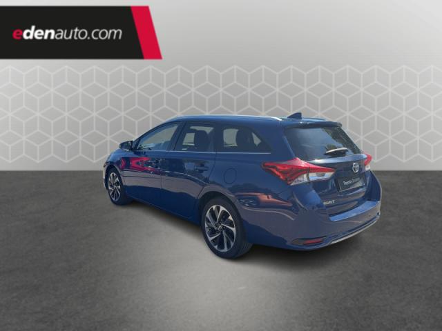 Toyota Auris image 8