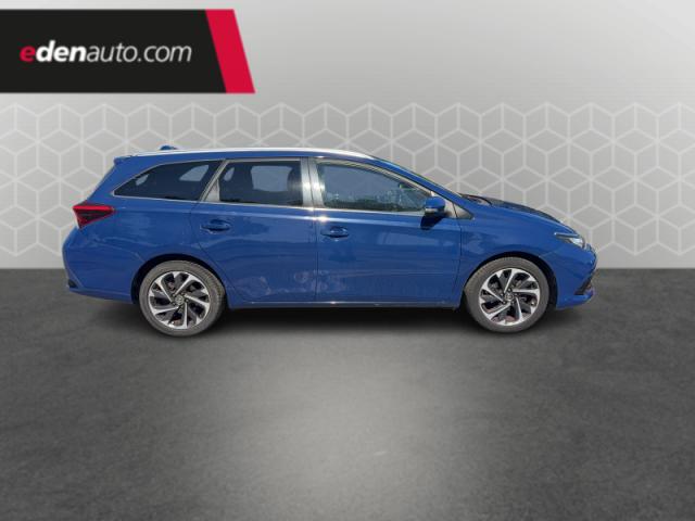 Toyota Auris image 2