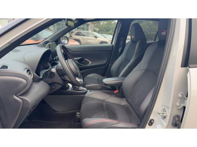 Toyota Yaris image 8