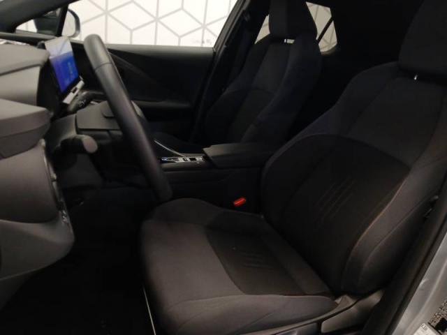Toyota C-Hr image 2