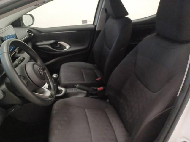 Toyota Yaris image 8