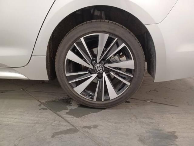 Toyota Corolla image 6