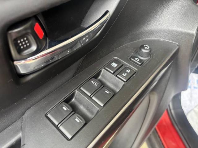 Suzuki S-Cross image 1