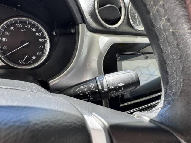 Suzuki Vitara image 7