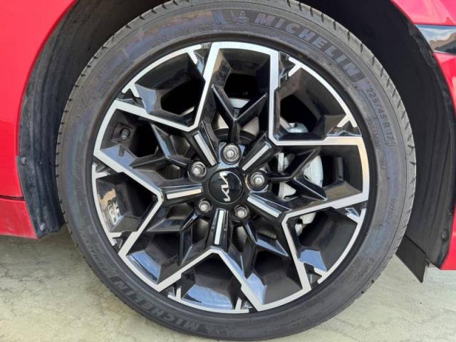 Kia Pro_cee'D image 8