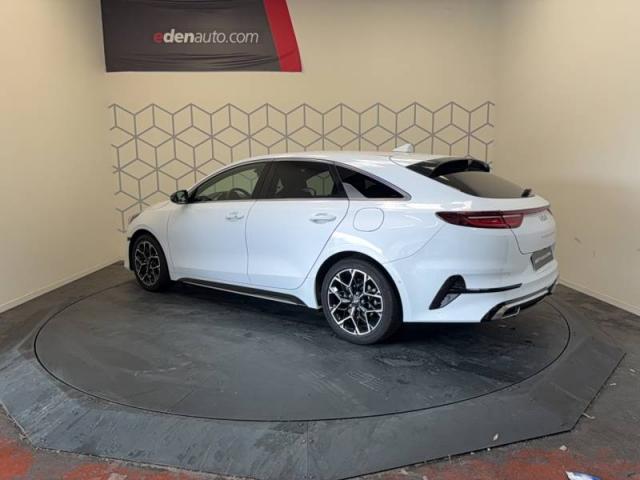 Kia Pro_cee'D image 9